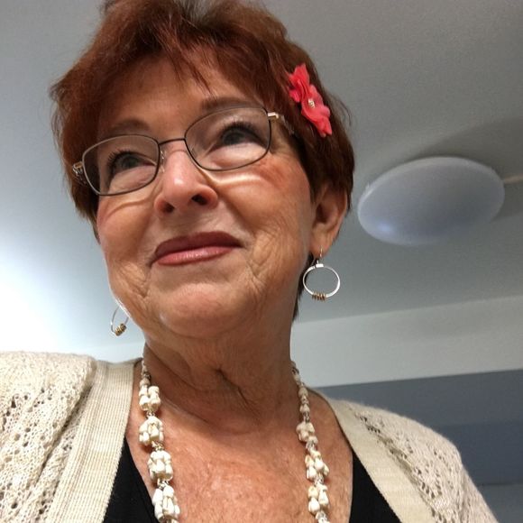 Meet your Posher, Sharon - Picture 1 of 1